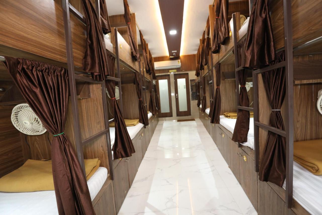Mango Marol Dormitory Mumbai Eksteriør bilde