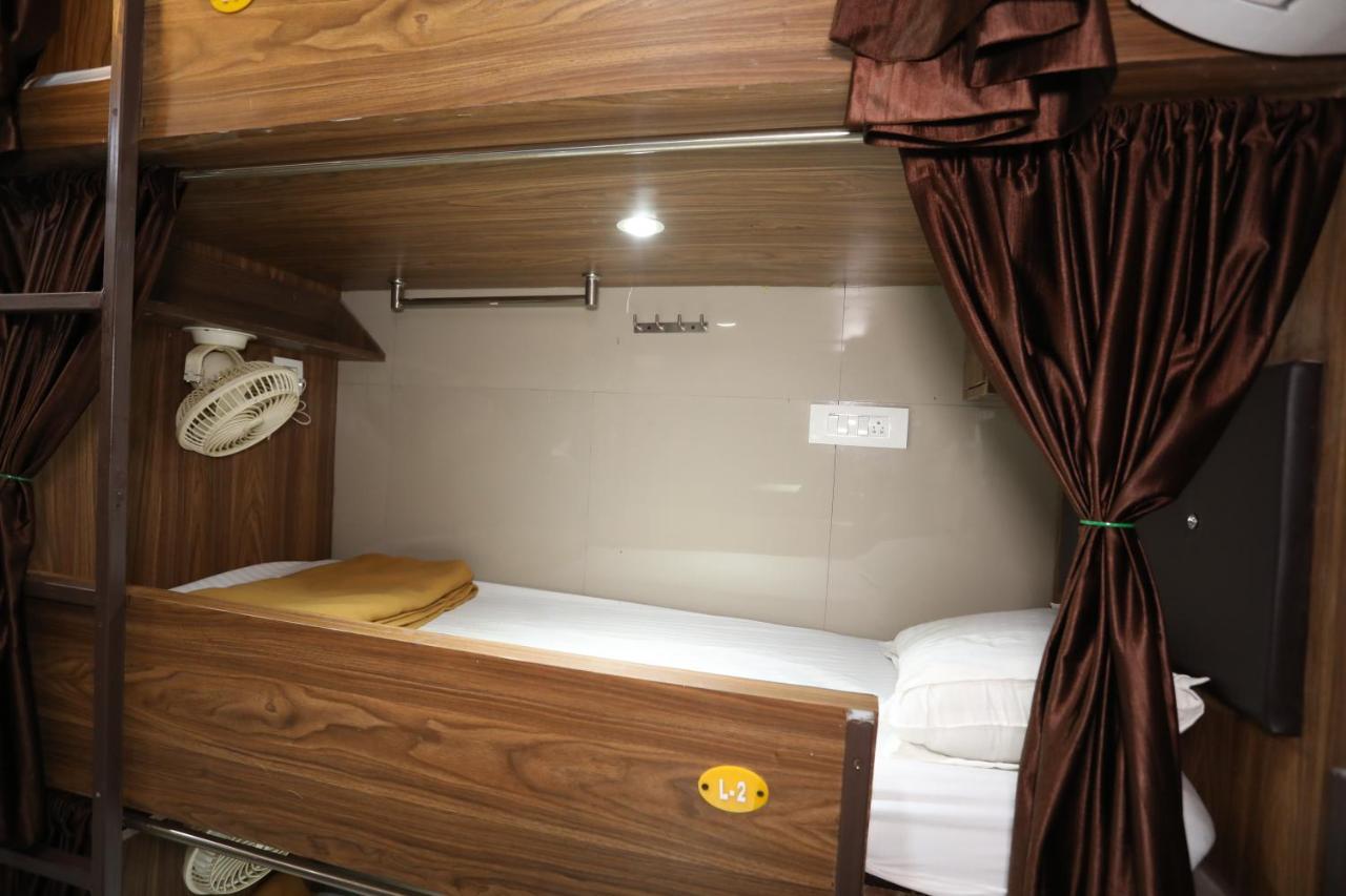 Mango Marol Dormitory Mumbai Eksteriør bilde