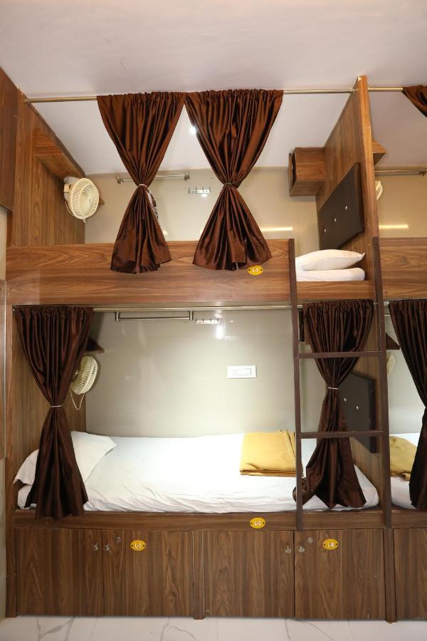 Mango Marol Dormitory Mumbai Eksteriør bilde